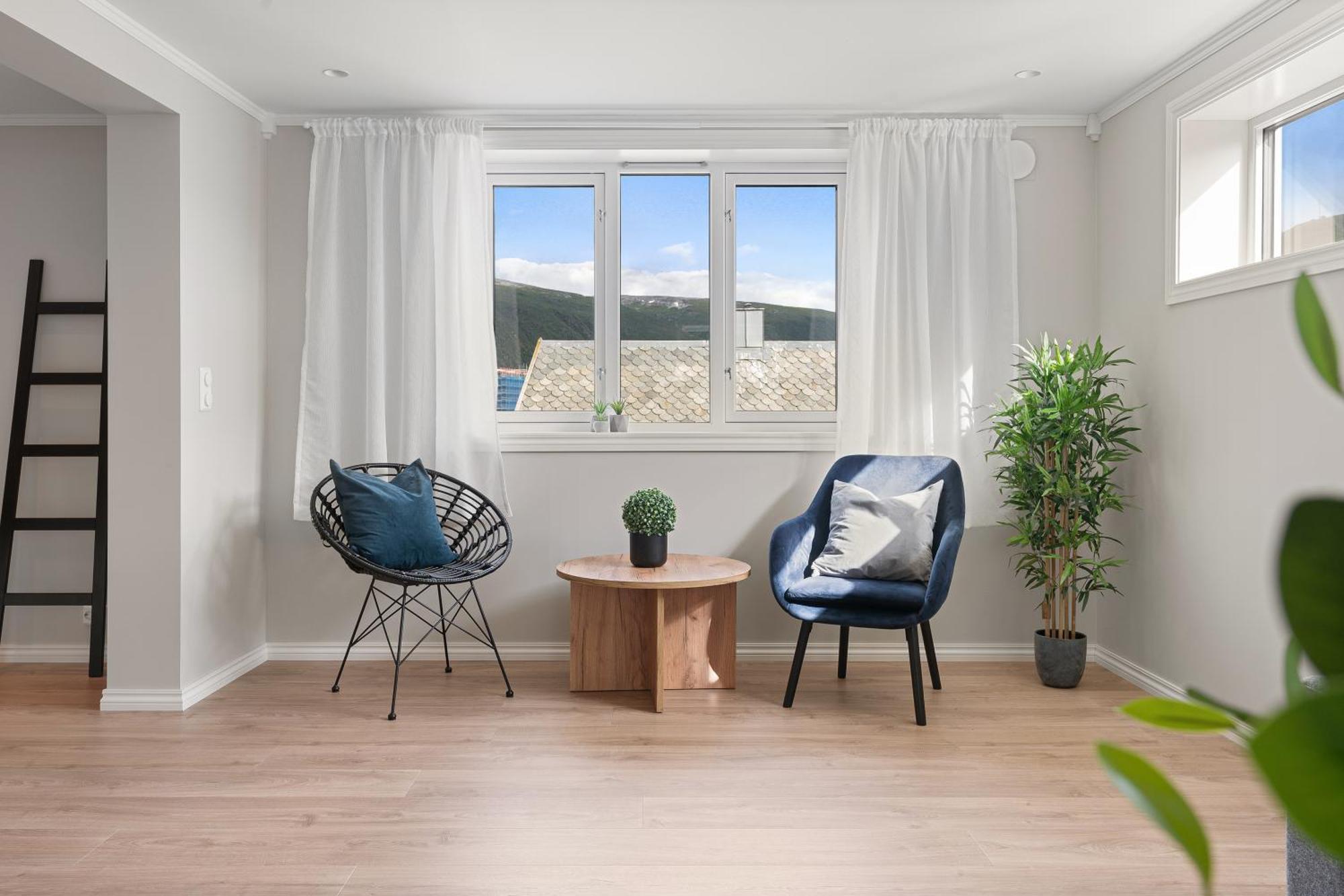 Arctic Homes - Historical Tromso House With View ภายนอก รูปภาพ